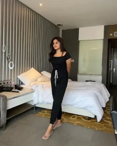 Call Girls Neemrana Cash On Delivery